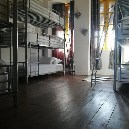 Hostel Secret Garden *
